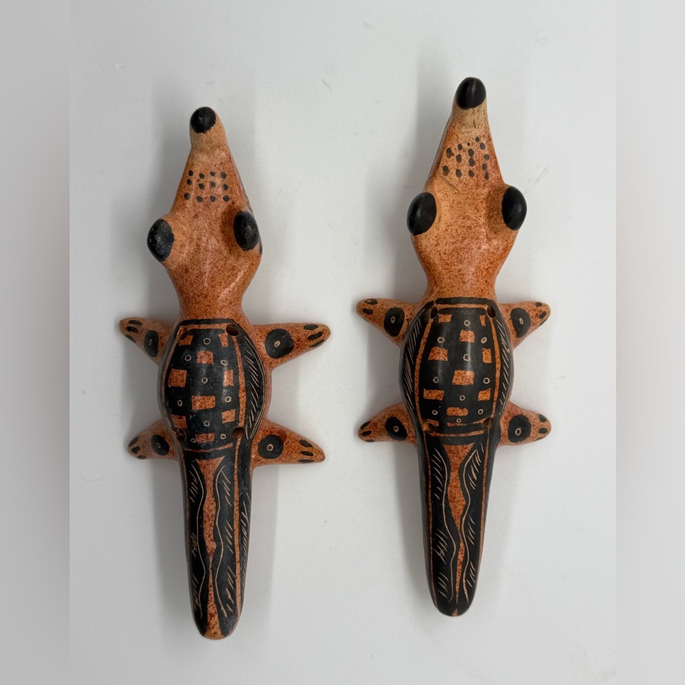 Vintage Clay Alligator Whistles (Ocarinas) Set of 2